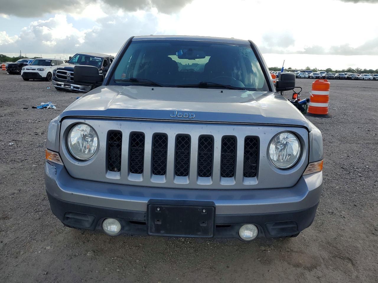 2016 Jeep Patriot Latitude - Image 5