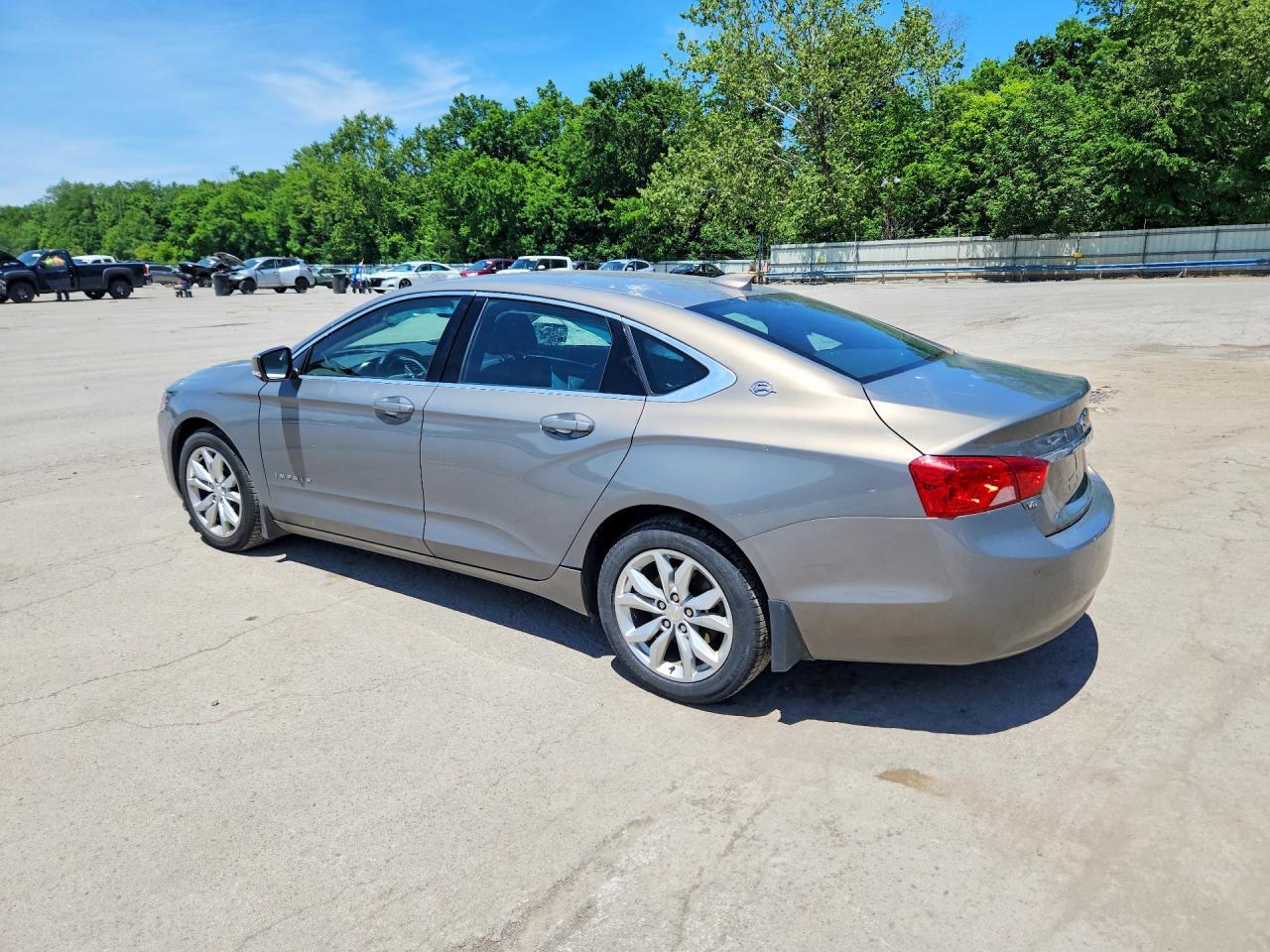 2017 Chevrolet Impala Lt - Image 2