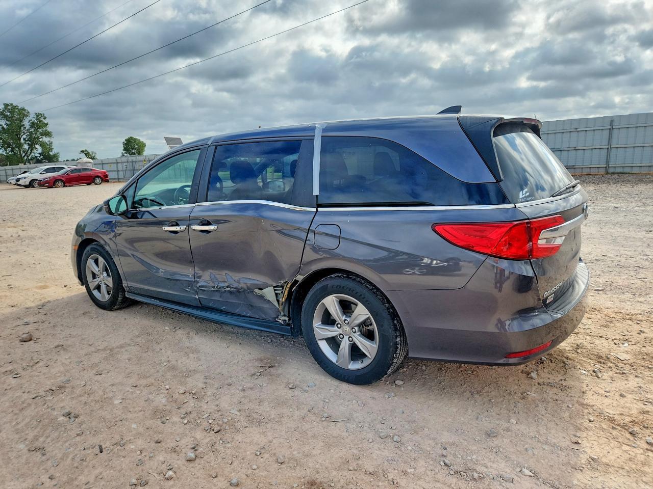 2019 Honda Odyssey Ex - Image 2