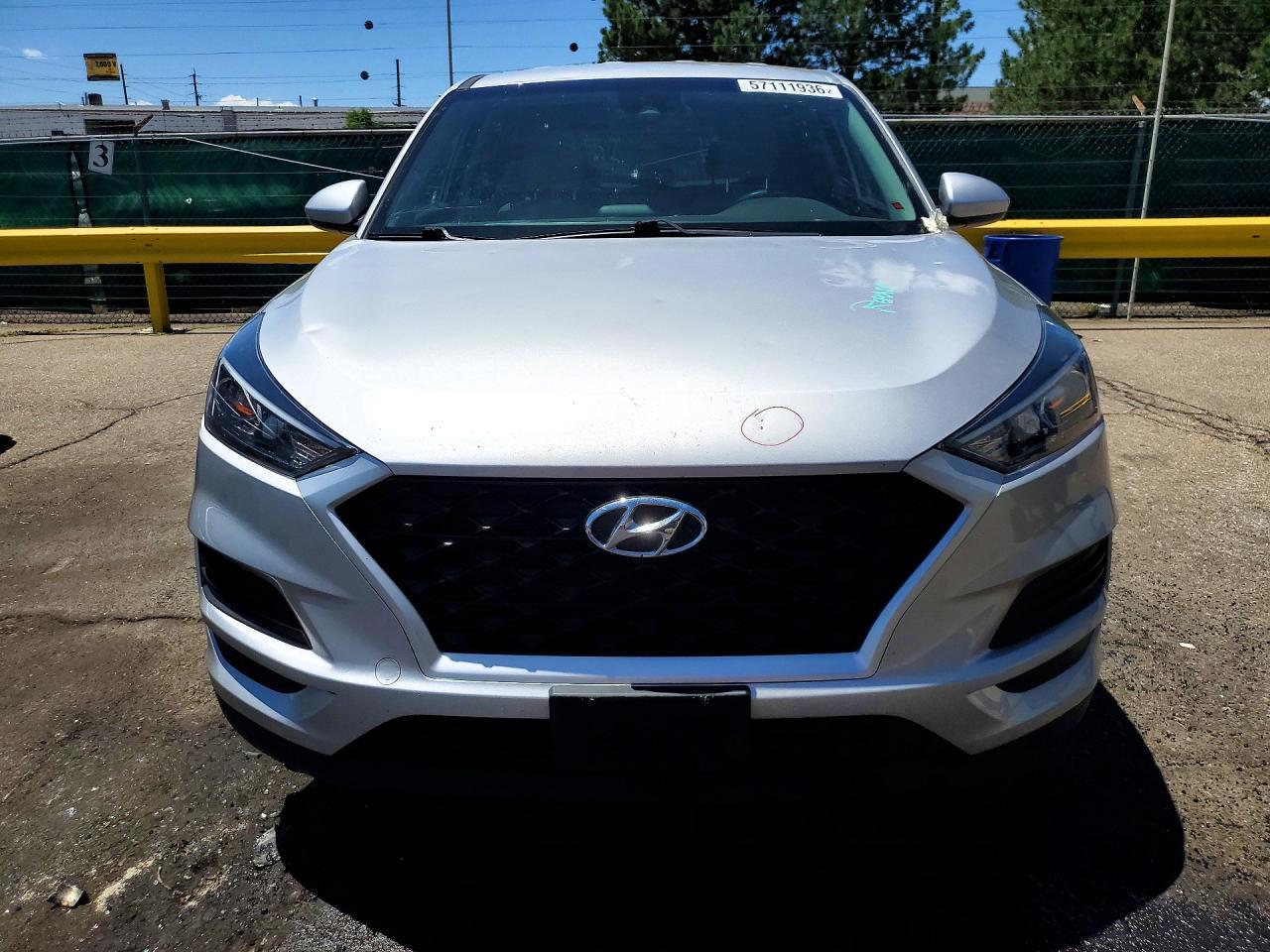 2021 Hyundai Tucson Se - Image 5