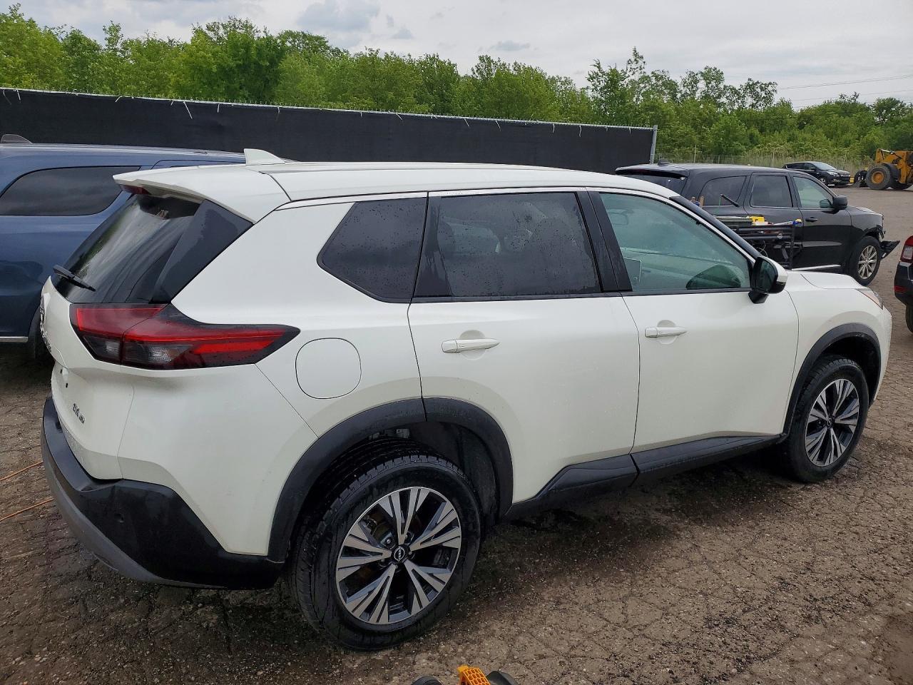 2023 Nissan Rogue Sv - Image 3