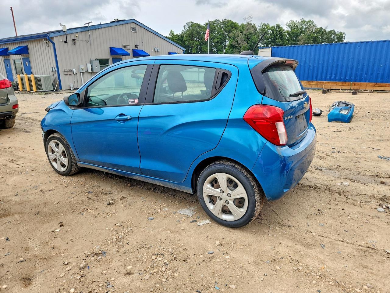 2020 Chevrolet Spark Ls - Фото 2