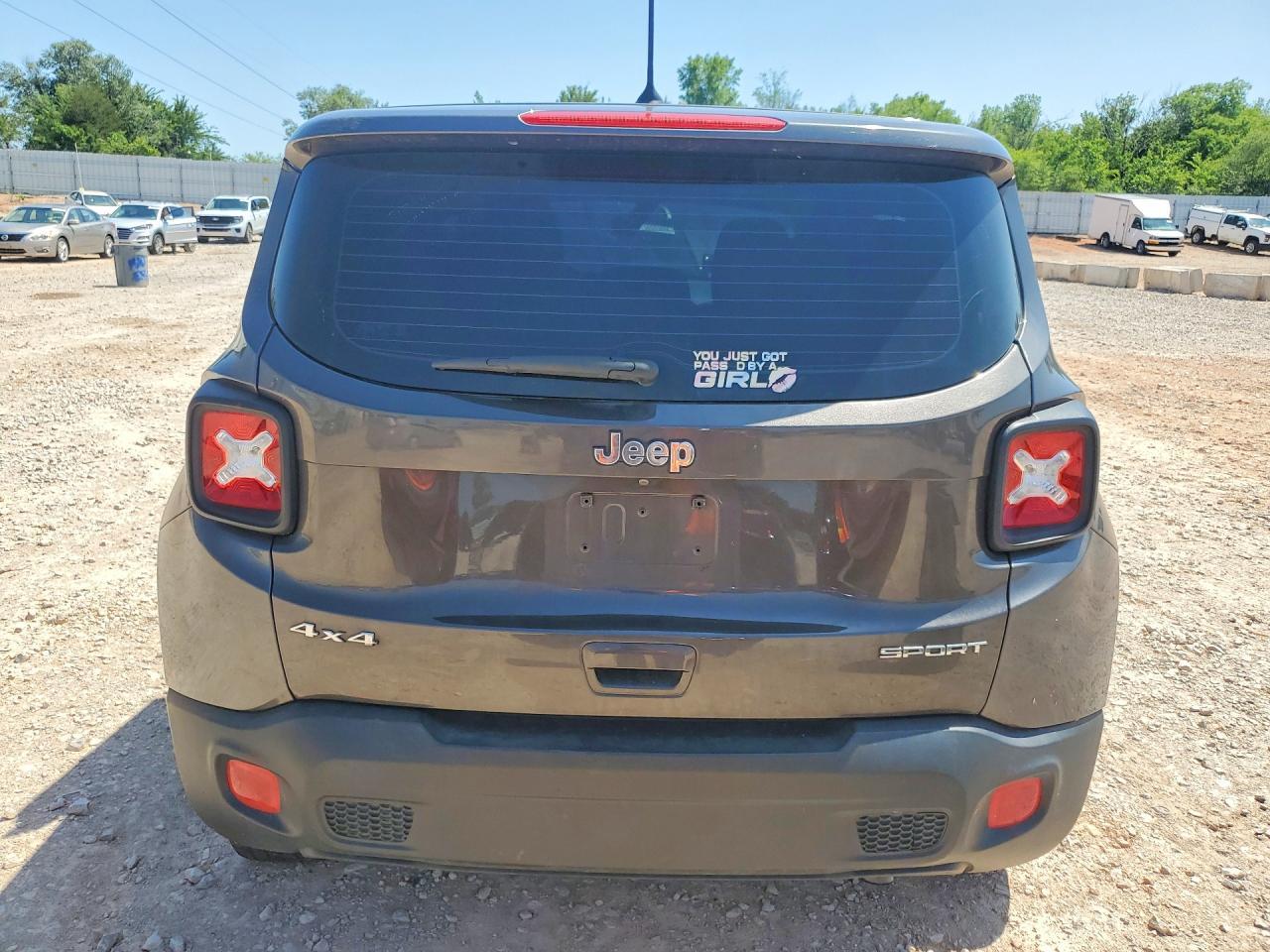 2018 Jeep Renegade - Image 6