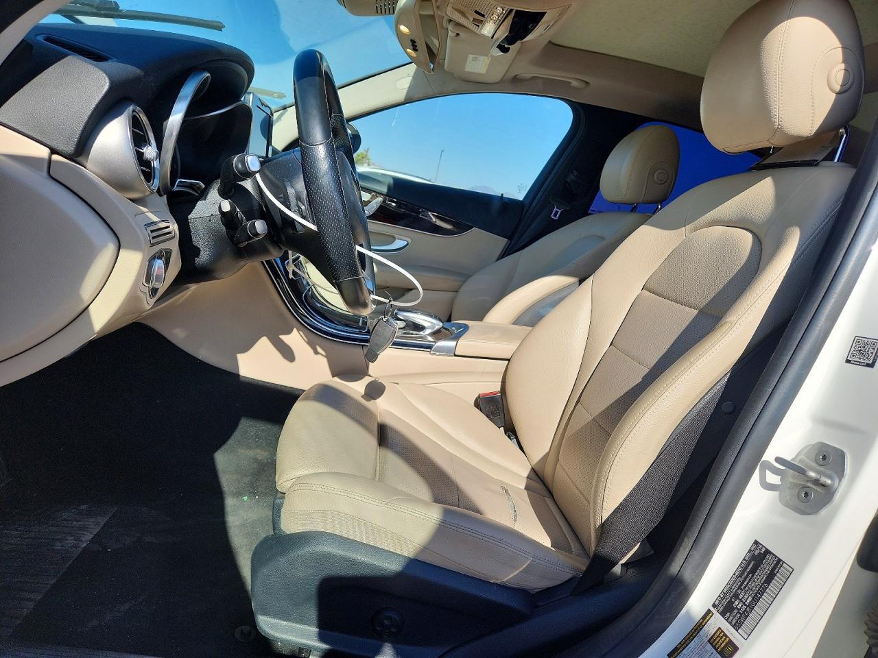 2016 Mercedes-Benz C 300 - Image 7