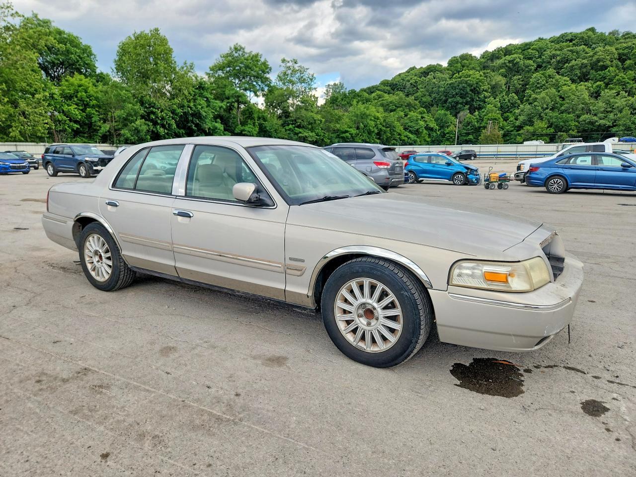 2010 Mercury Grand Marquis Ls - Фото 4