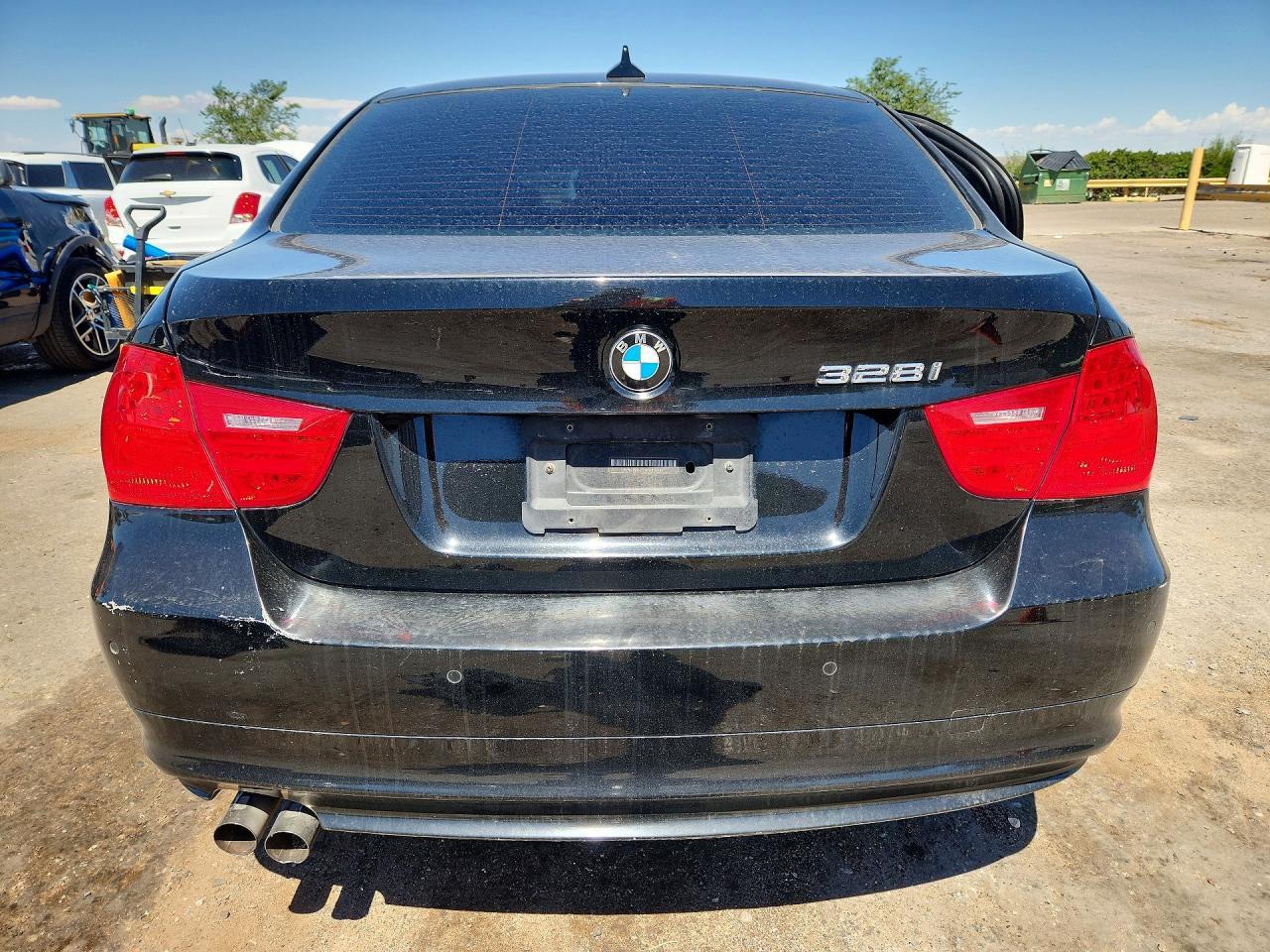 2011 BMW 328 I - Image 6