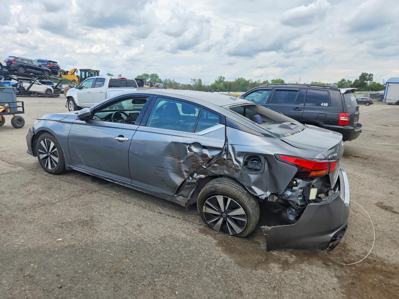 2020 Nissan Altima Sv - Image 2