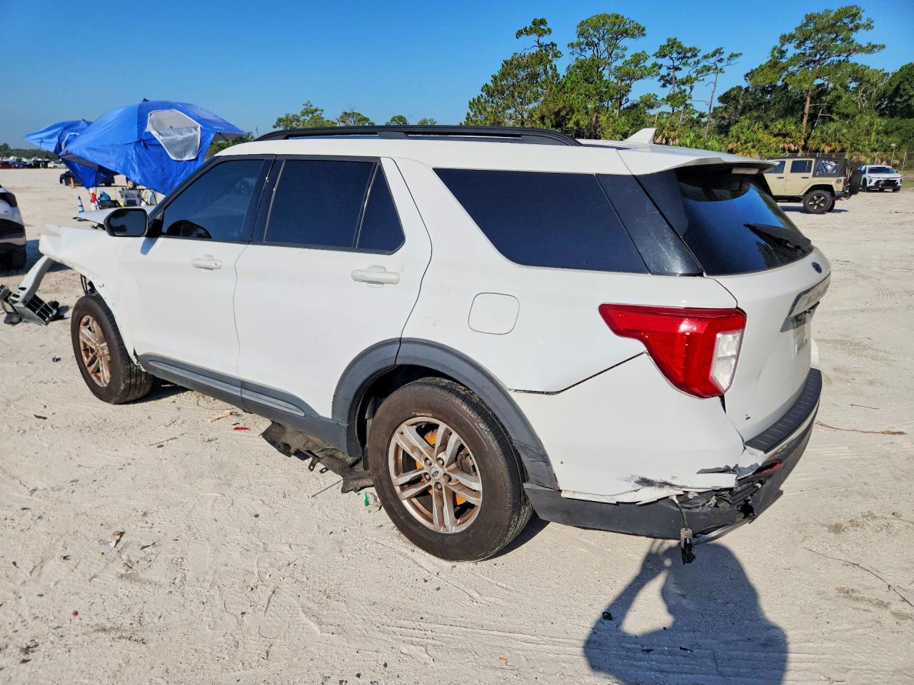 2020 Ford Explorer Xlt - Фото 2