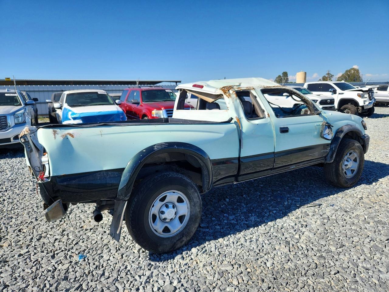 2001 Toyota Tacoma Xtracab Prerunner - Image 3