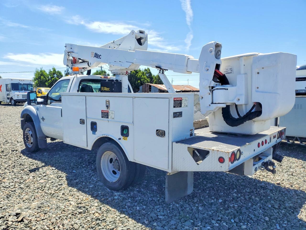 2011 Ford F550 Super - Image 2
