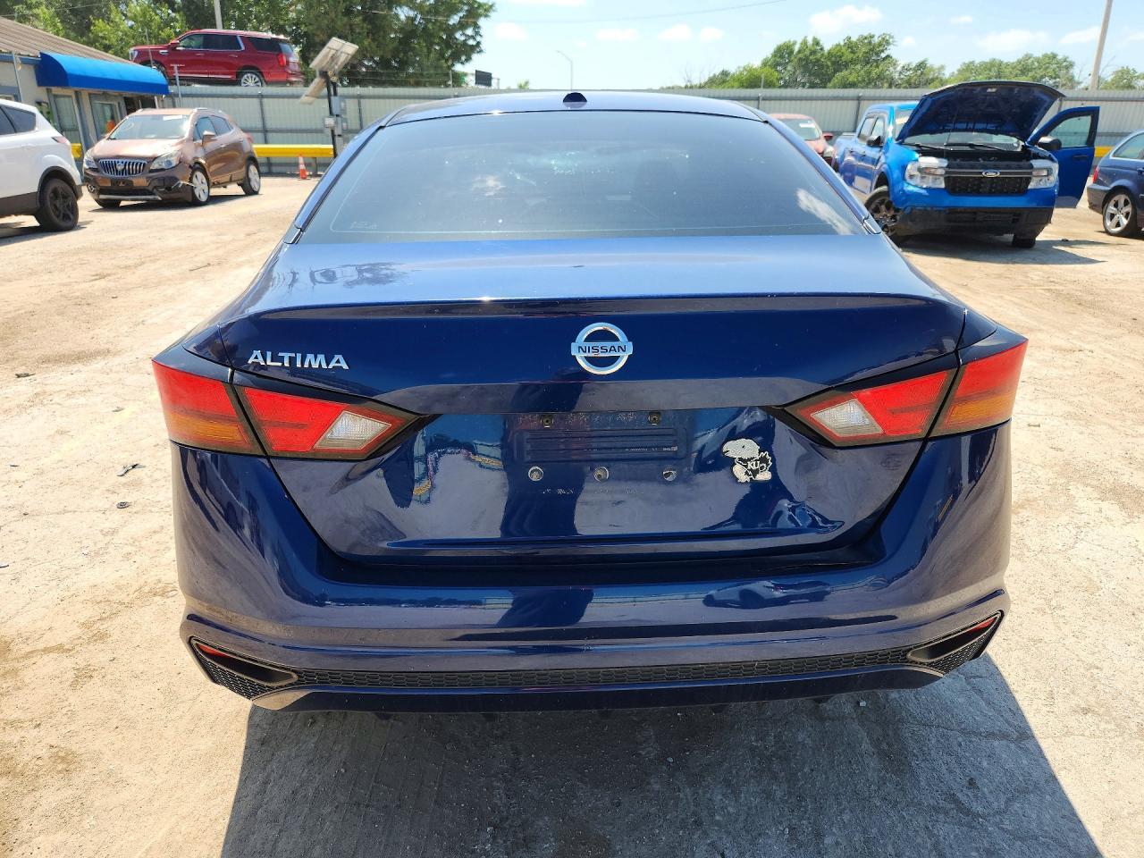 2019 Nissan Altima S - Фото 6