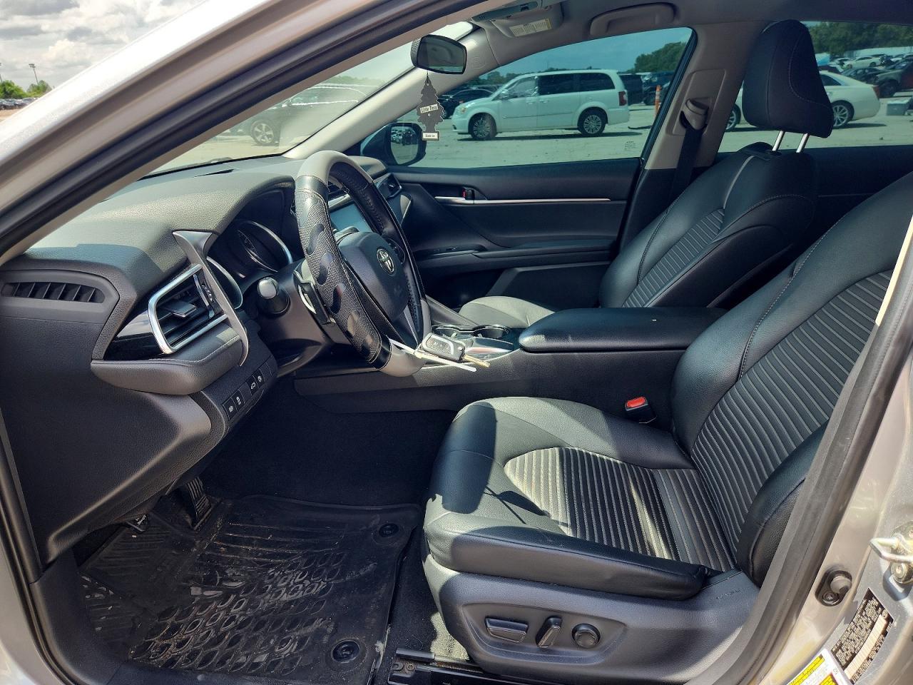 2018 Toyota Camry Se - Image 7