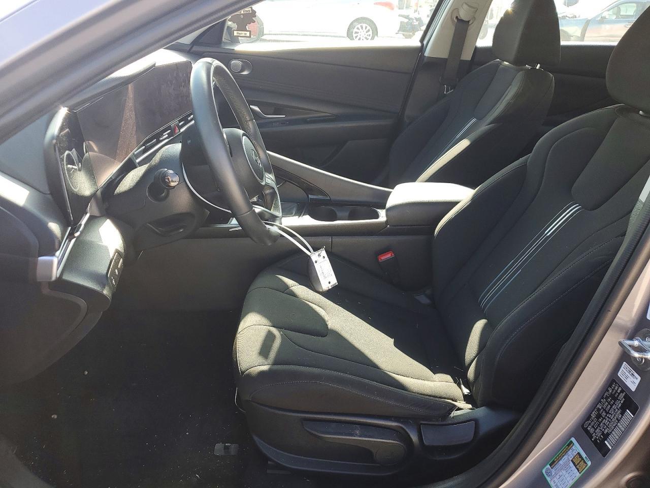 2024 Hyundai Elantra Sel - Image 7