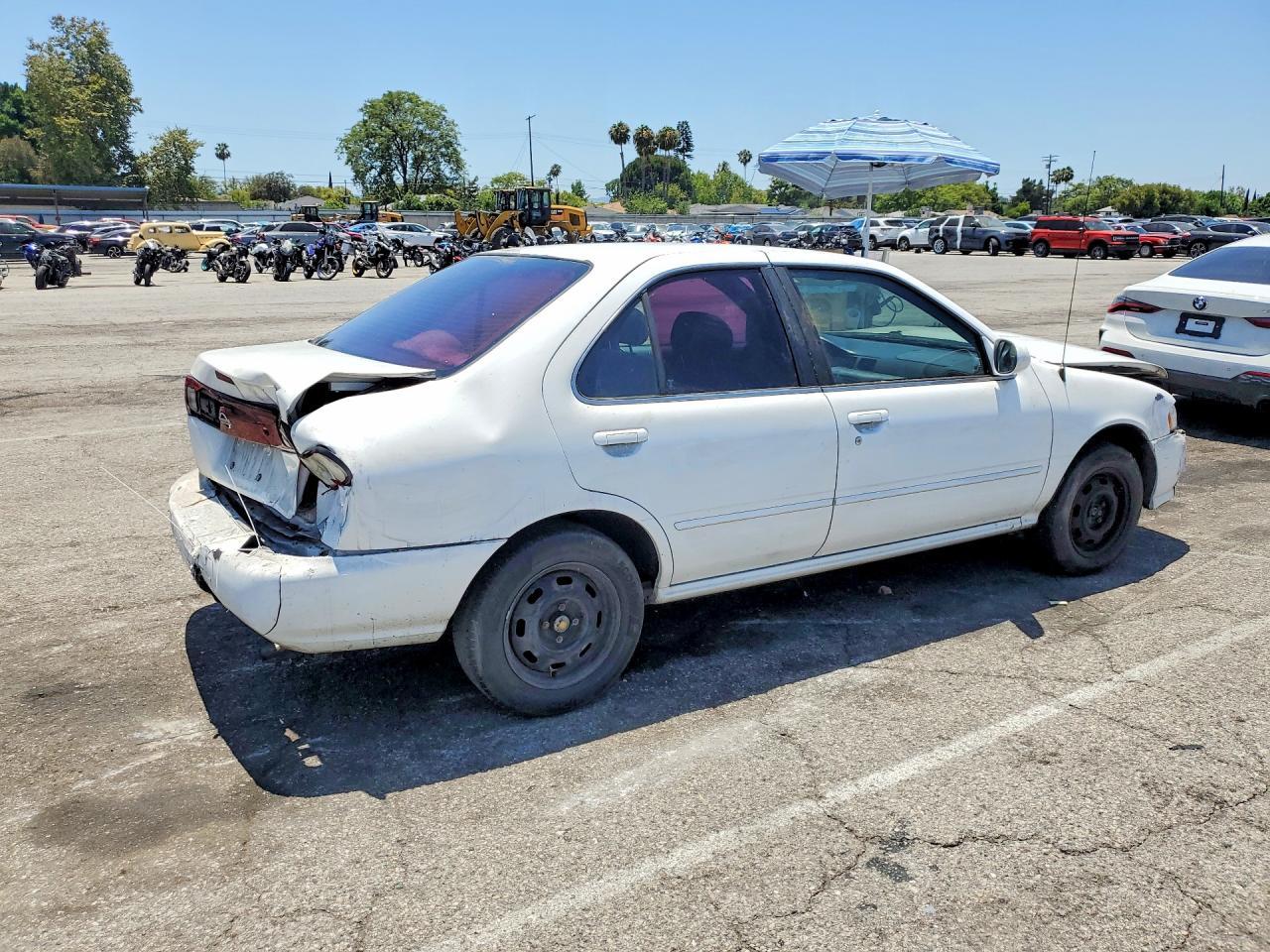 1998 Nissan Sentra Base - Фото 3