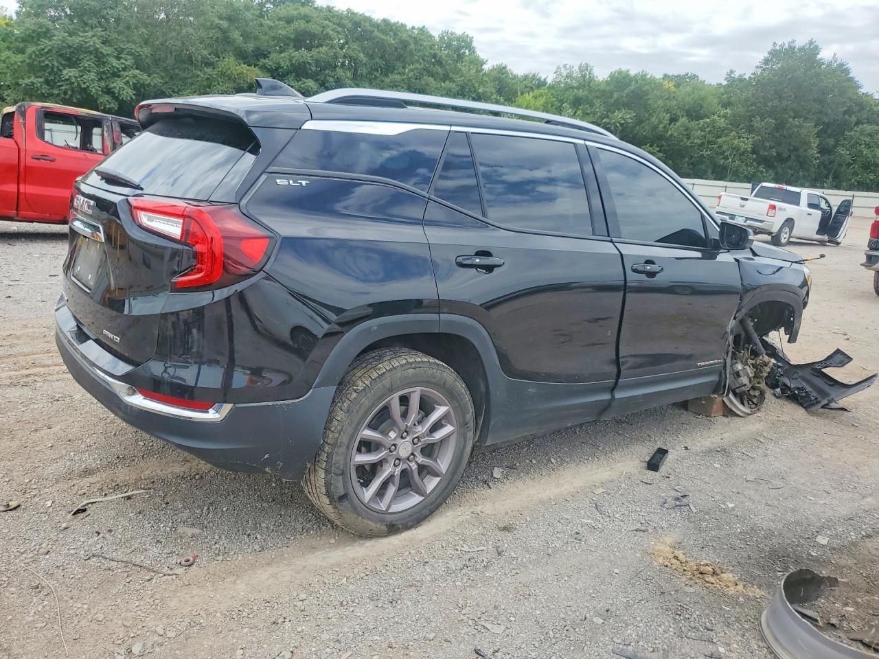2024 GMC Terrain Slt - Фото 3