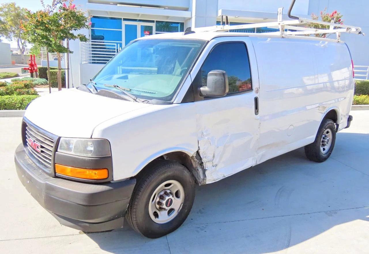 2020 GMC Savana G2500 - Фото 2