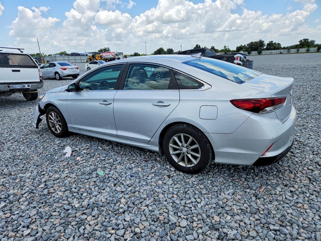 2018 Hyundai Sonata Se - Фото 2