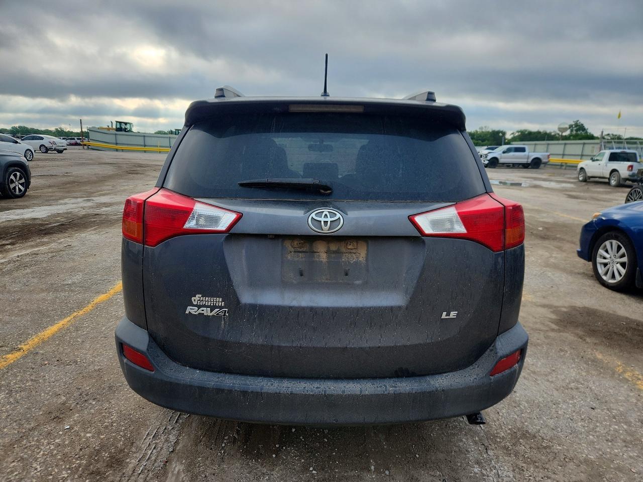 2015 Toyota Rav4 Le - Image 6