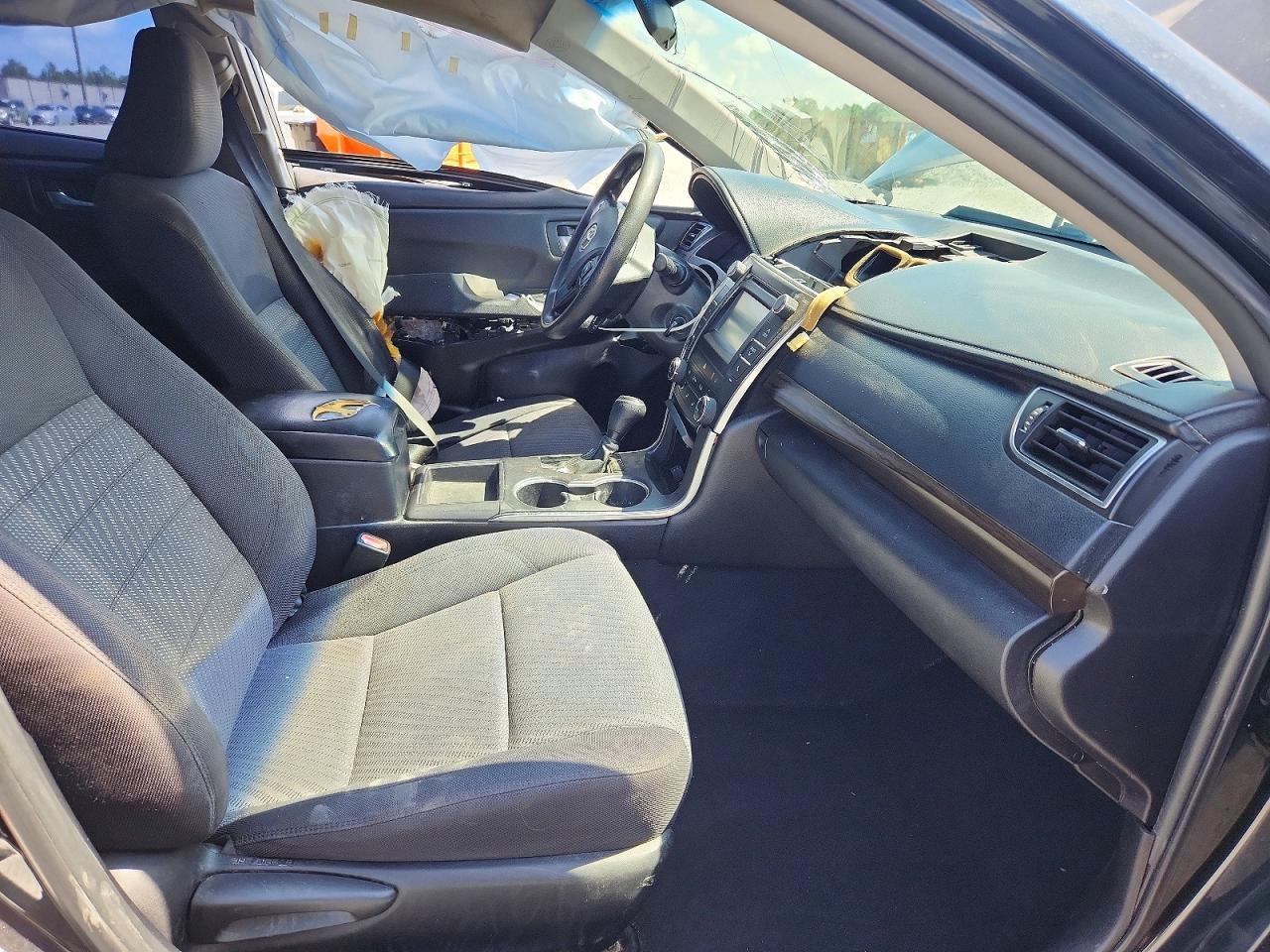 2015 Toyota Camry Le - Image 7