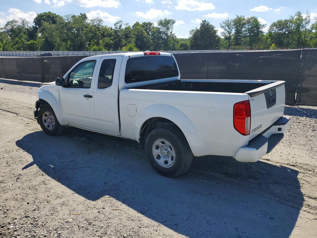 2018 Nissan Frontier S - Image 2