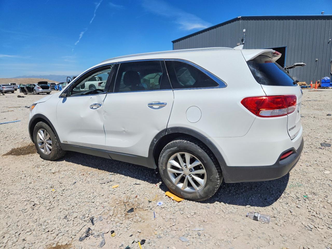 2016 Kia Sorento Lx - Image 2