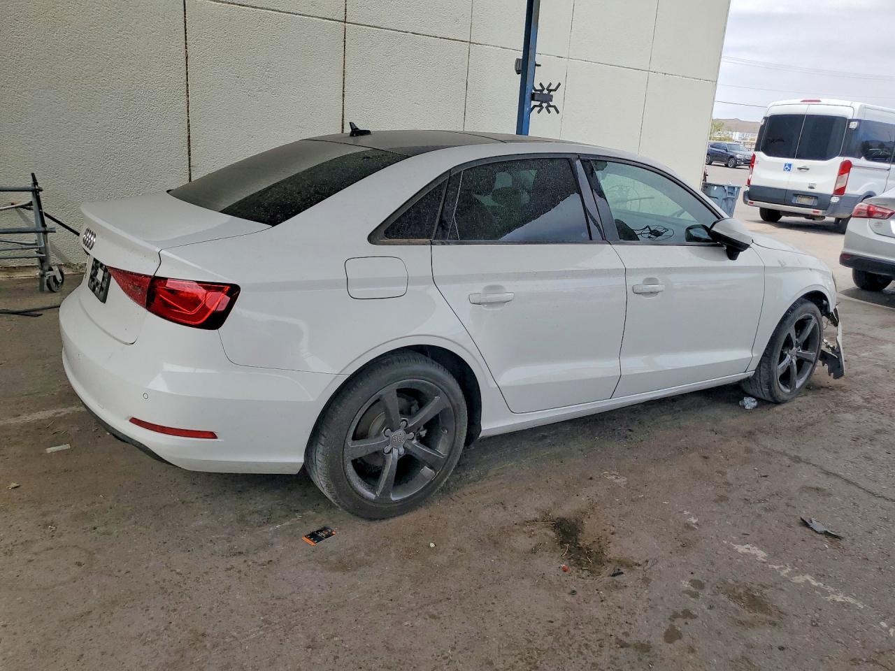 2016 Audi A3 Premium - Фото 3