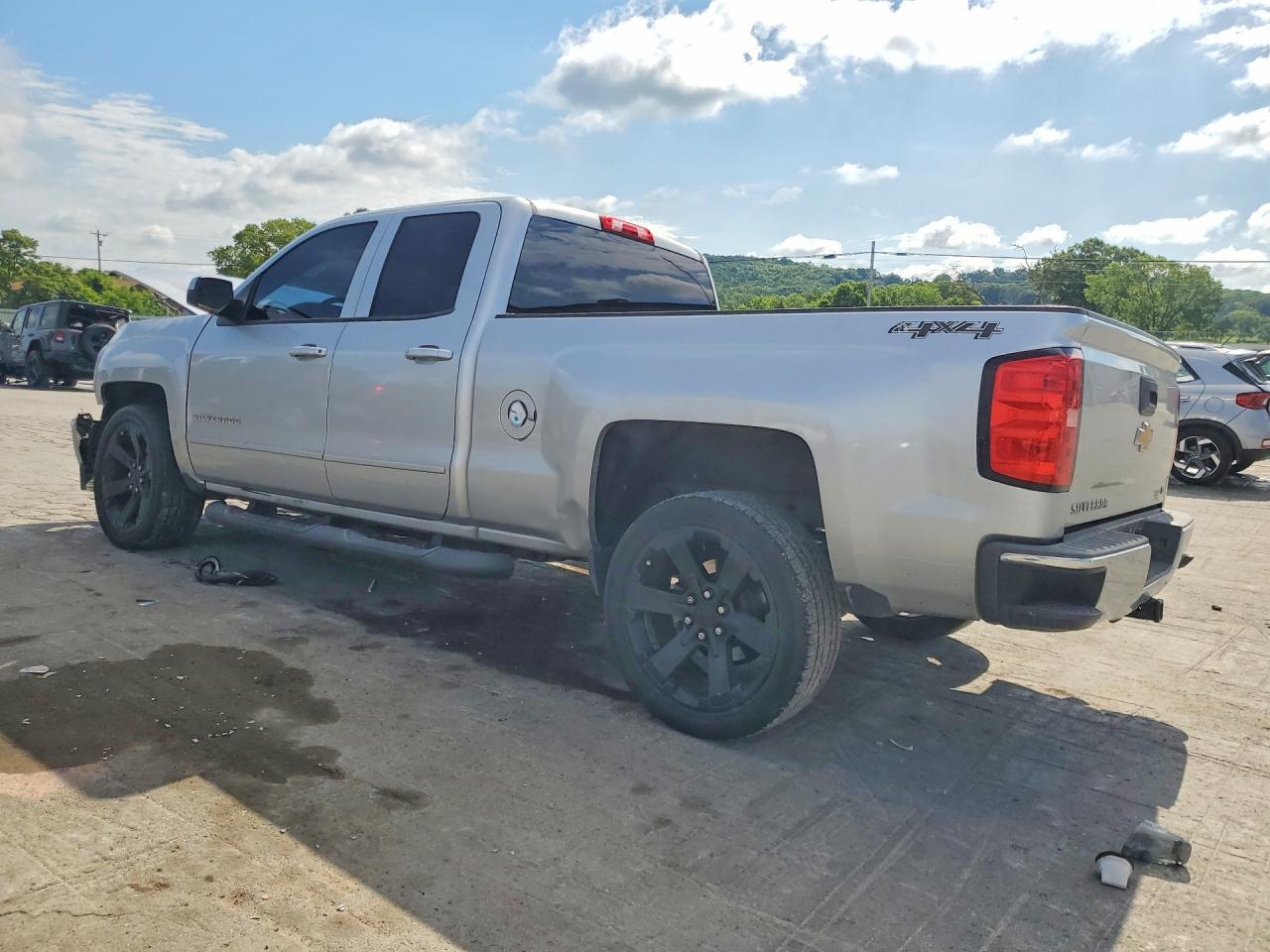 2015 Chevrolet Silverado K1500 Lt - Image 2