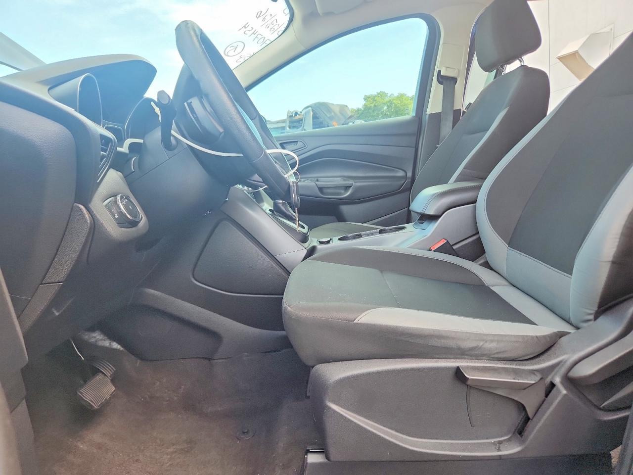 2014 Ford Escape S - Image 7