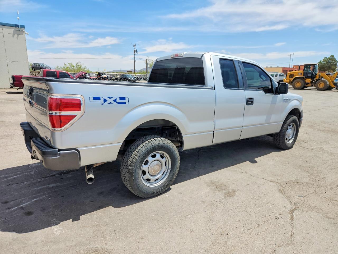 2013 Ford F150 Super Cab - Фото 3
