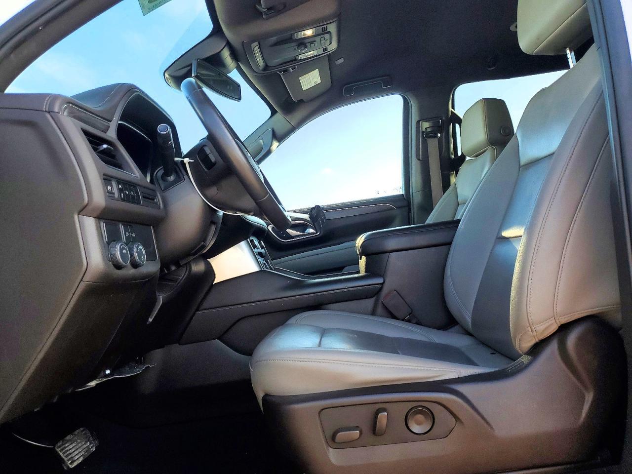 2023 Chevrolet Suburban C1500 Lt - Image 7