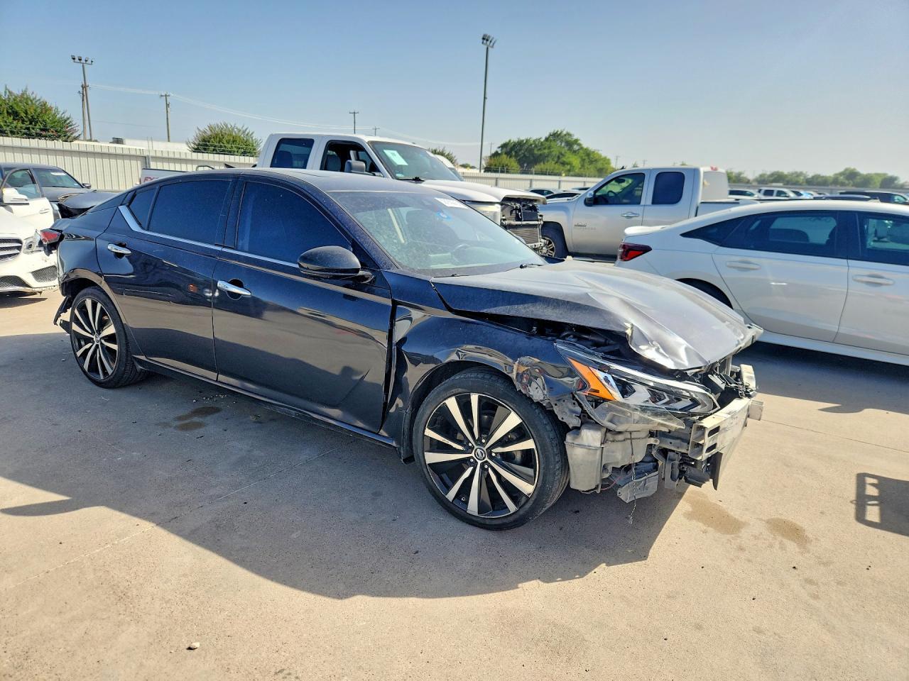 2019 Nissan Altima Platinum - Фото 4