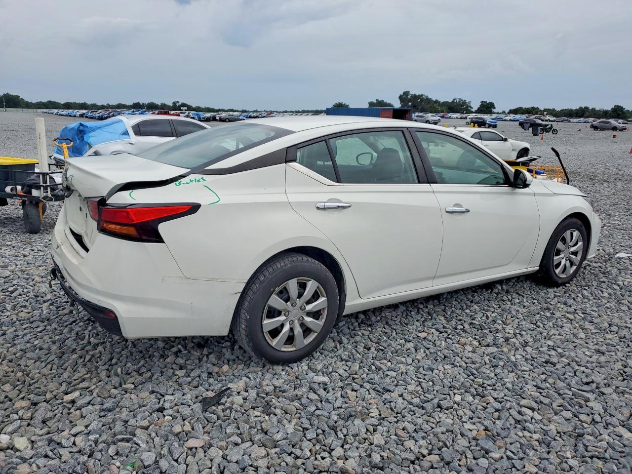 2023 Nissan Altima S - Фото 3