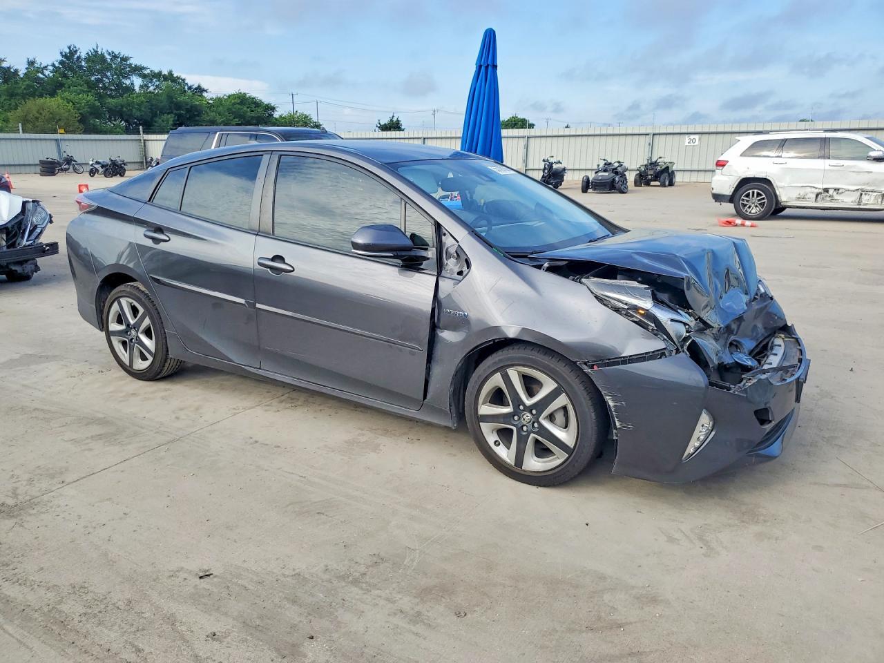 2016 Toyota Prius Four Touring - Фото 4