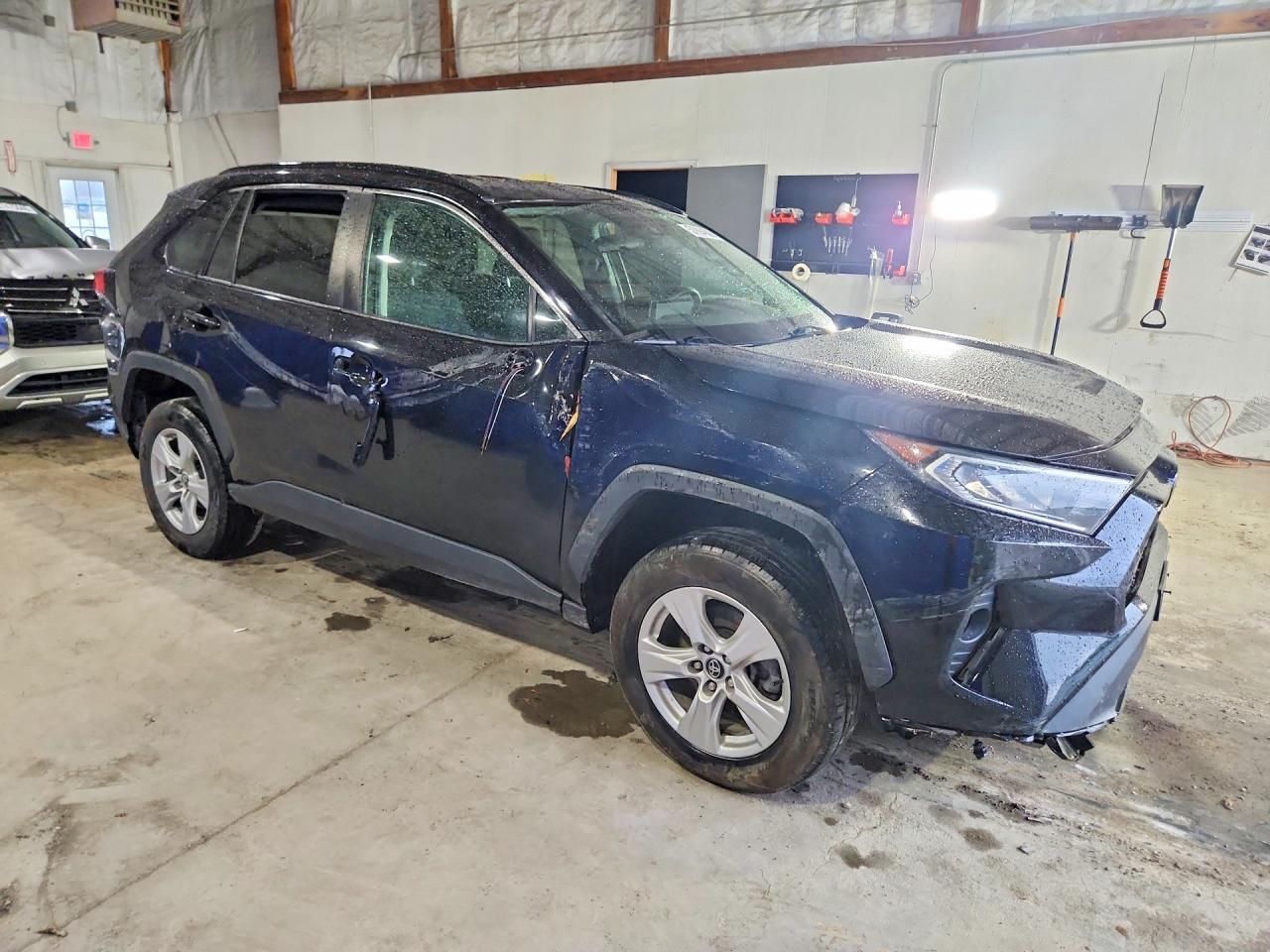 2021 Toyota Rav4 Xle - Image 4