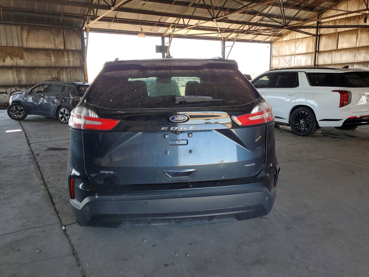 2022 Ford Edge Sel - Image 6