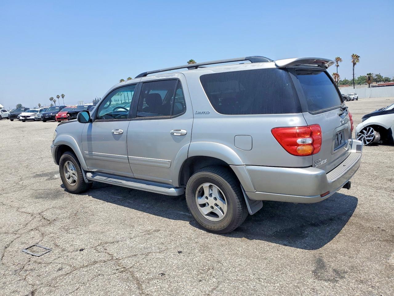 2002 Toyota Sequoia Limited - Фото 2