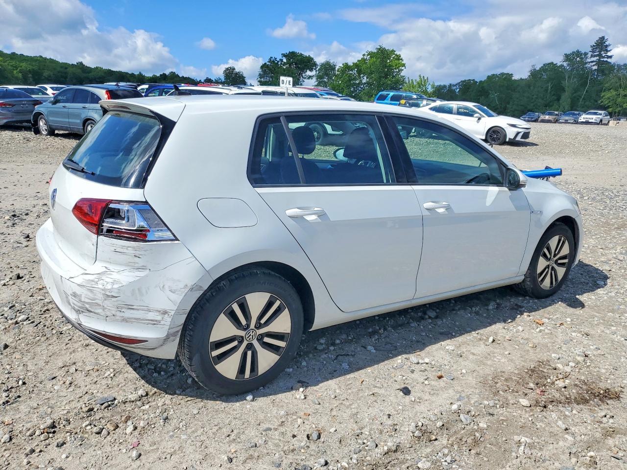 2016 Volkswagen E-Golf Se - Фото 3