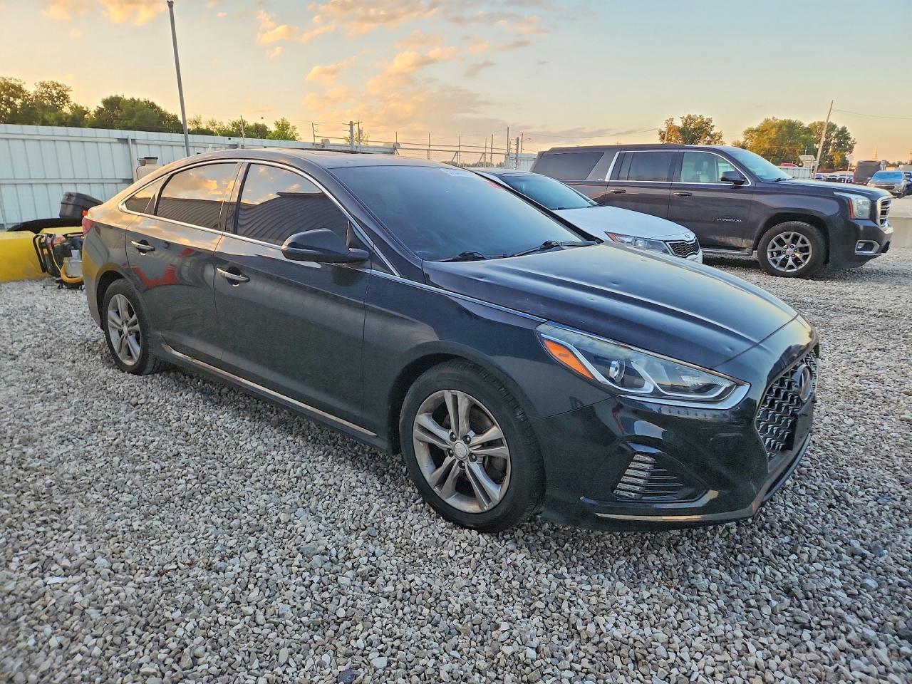 2018 Hyundai Sonata Sport - Image 4