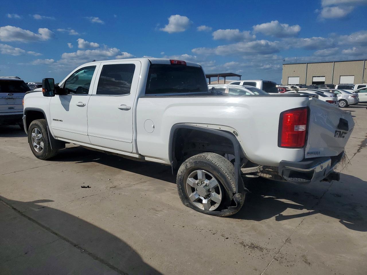2017 GMC Sierra K2500 Sle - Фото 2