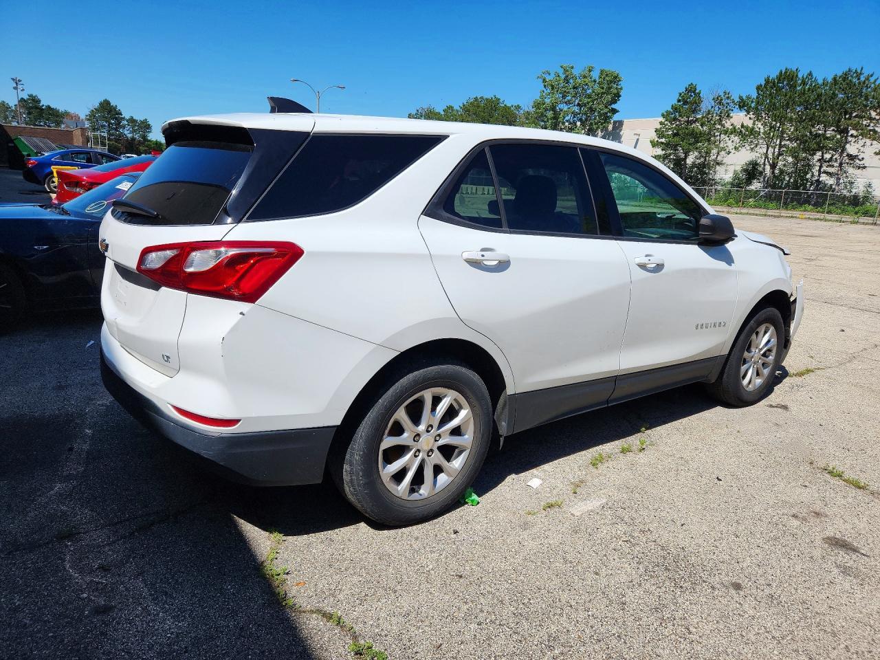 2019 Chevrolet Equinox Ls - Image 3