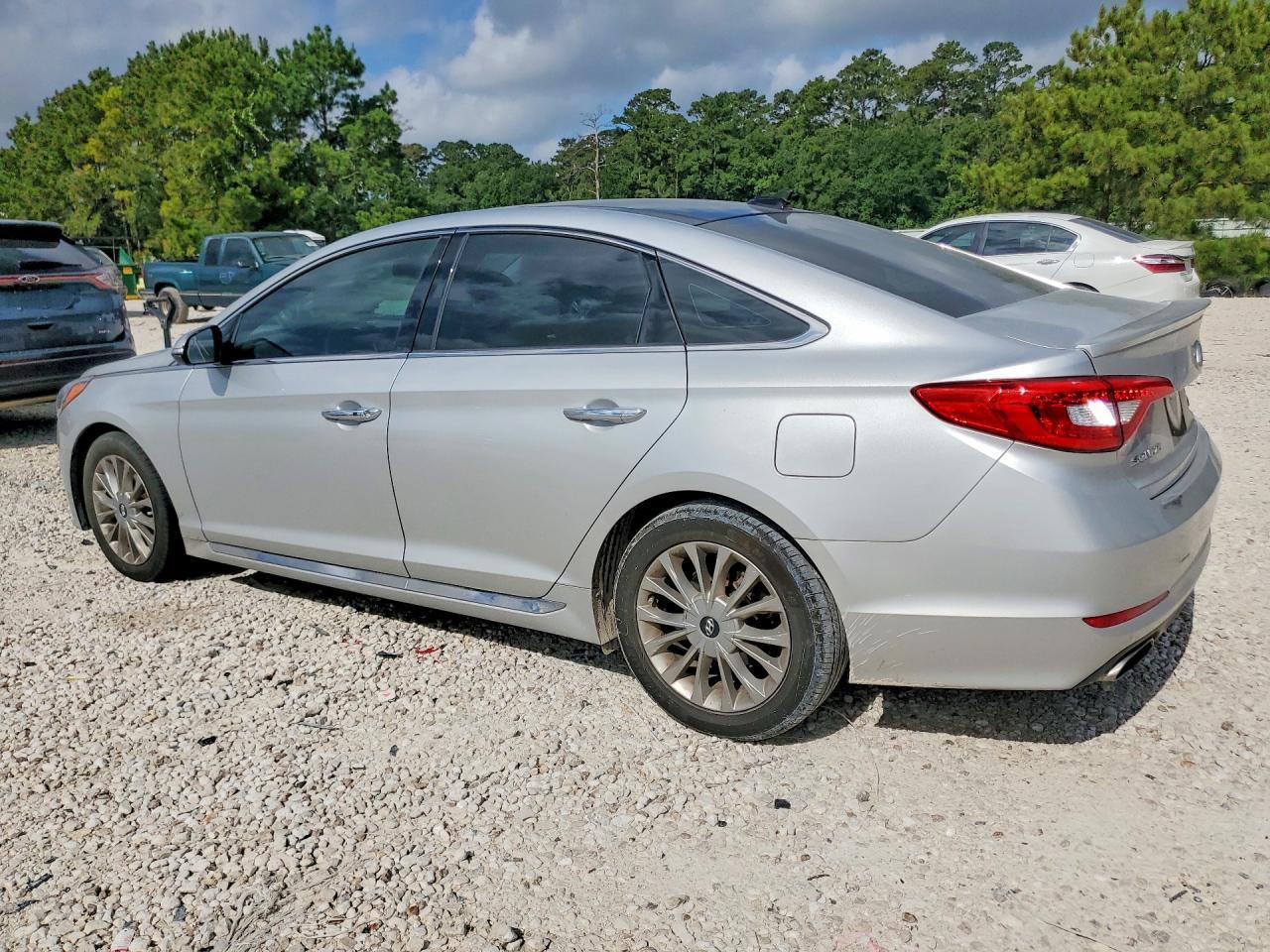 2015 Hyundai Sonata Limited - Фото 2