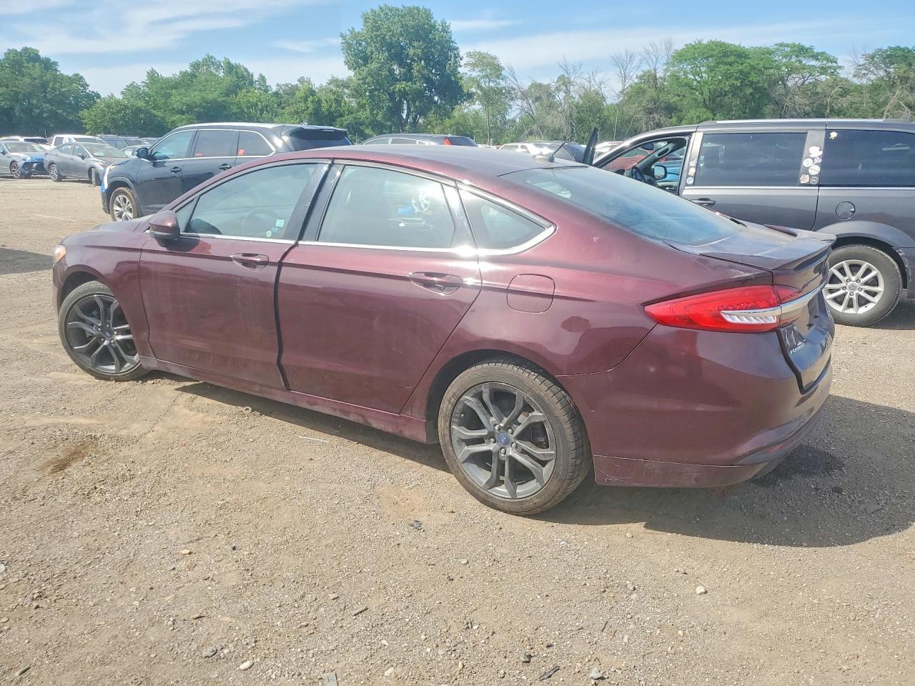 2018 Ford Fusion Se - Фото 2
