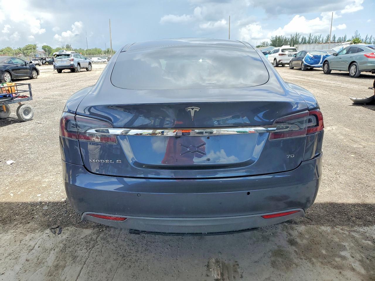 2016 Tesla Model S - Image 6