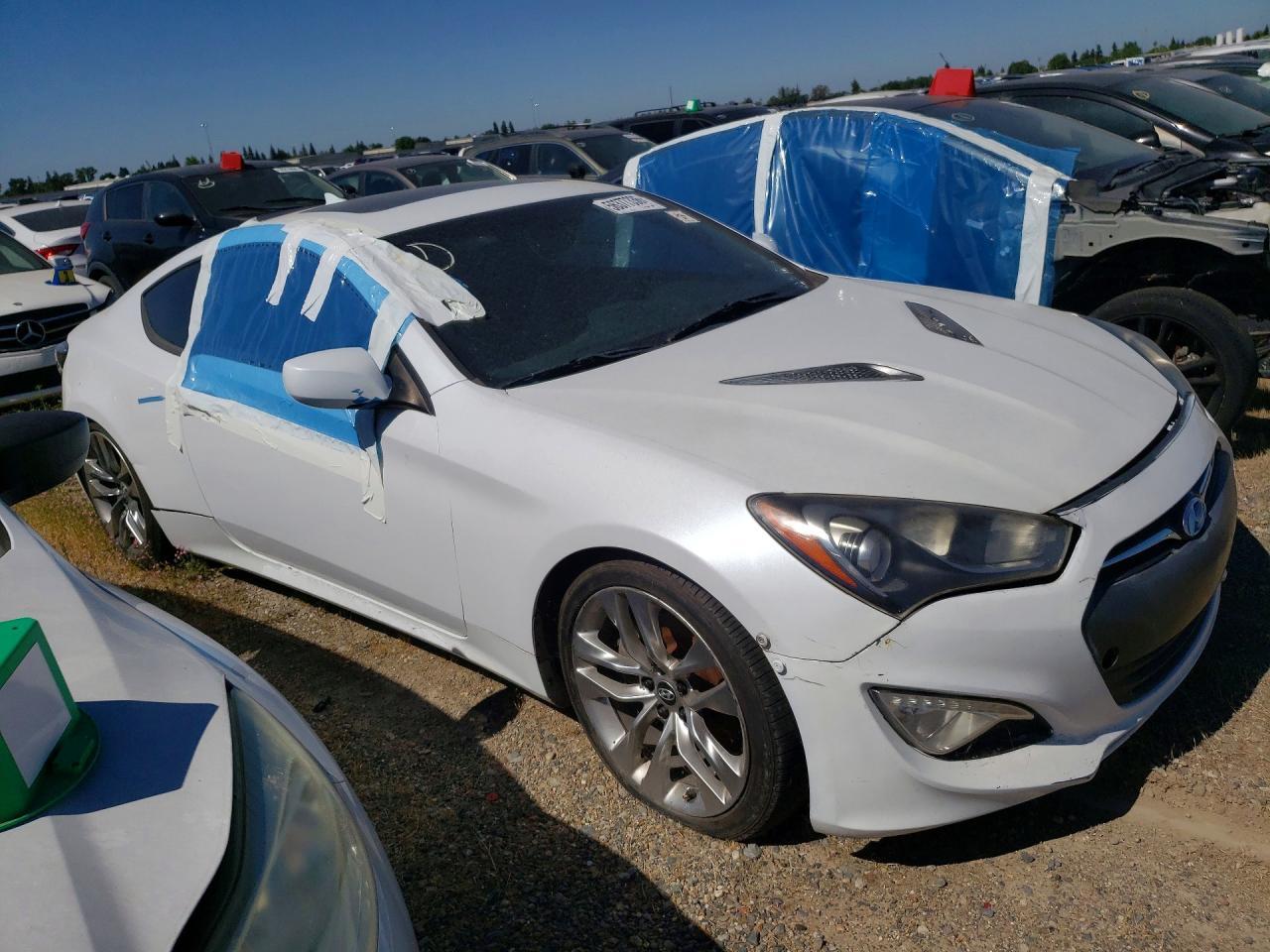 2014 Hyundai Genesis Coupe 2.0T Premium - Image 4