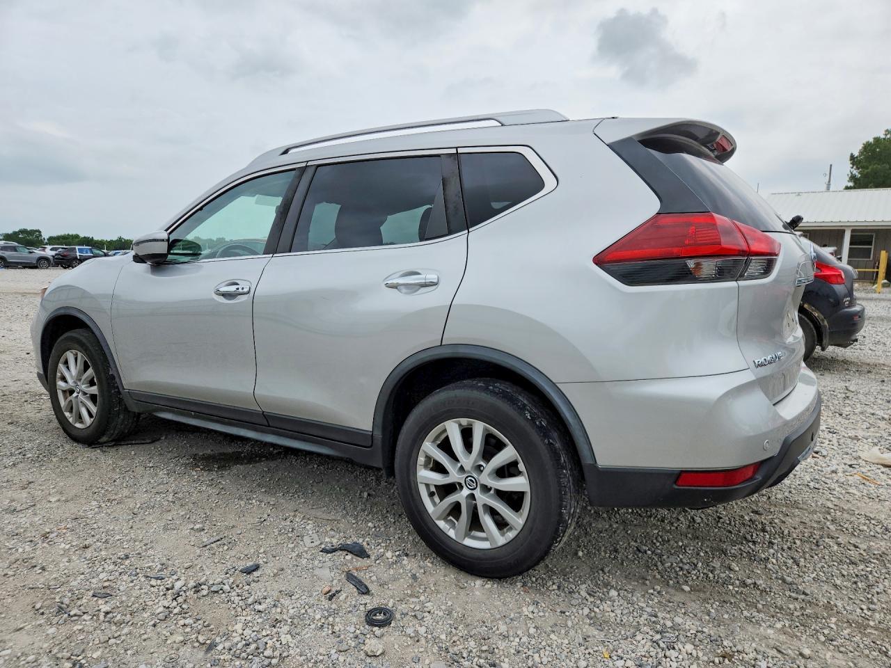 2020 Nissan Rogue - Фото 2