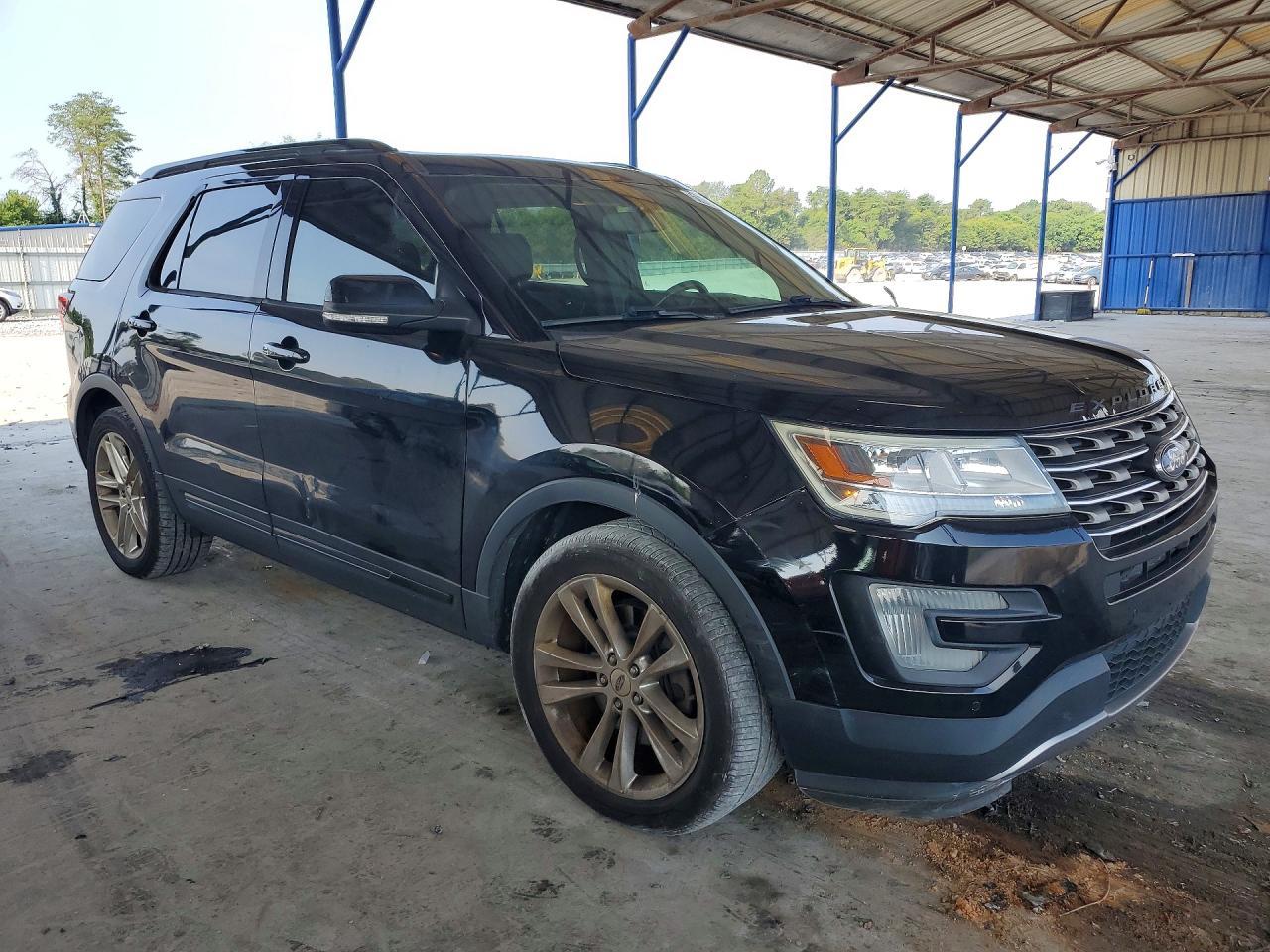 2017 Ford Explorer Sport - Image 4