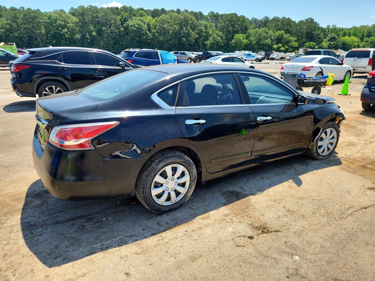 2014 Nissan Altima 2.5 S - Фото 3