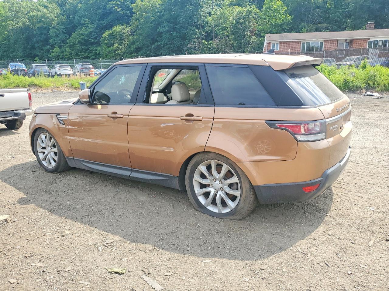 2016 Land Rover Range Rover - Image 2