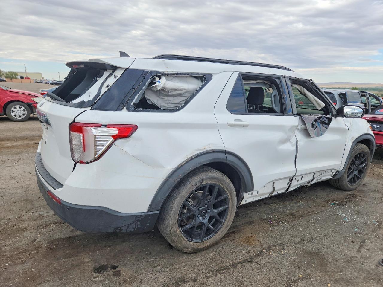 2021 Ford Explorer Xlt - Фото 3