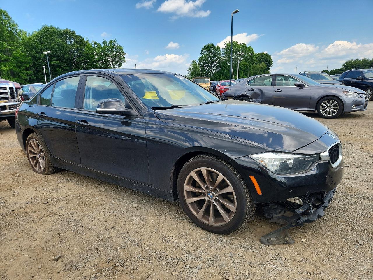 2016 BMW 320 Xi - Image 4